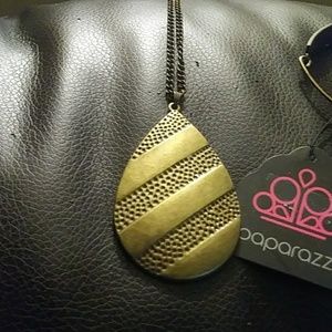 Paparazzi knecklace